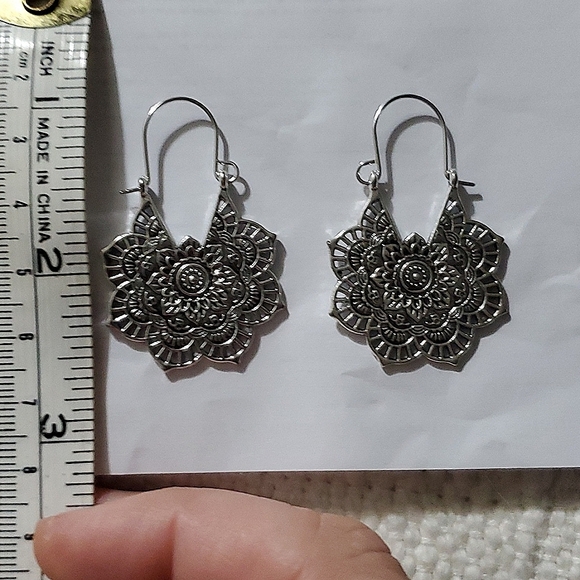 Vintage Silver Earrings - Picture 2 of 2